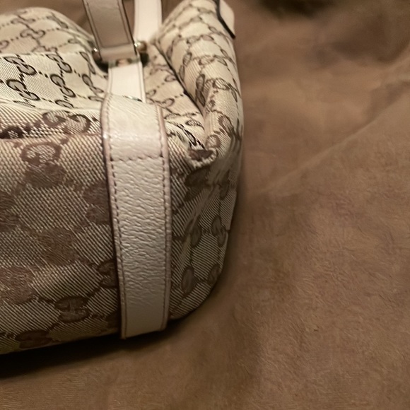 Authentic Gucci GG Abbey Canvas Tote Handbag - Picture 6 of 11